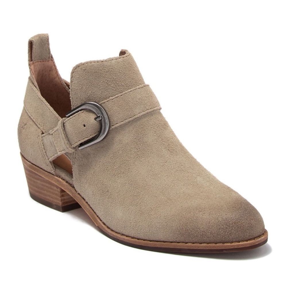 𝅺NWT Frye Suede Bootie